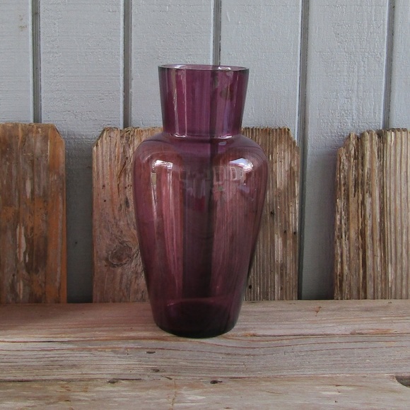 Fenton Glass Amethyst Purple Sand Carved Etched Iris Vase - Picture 5 of 7
